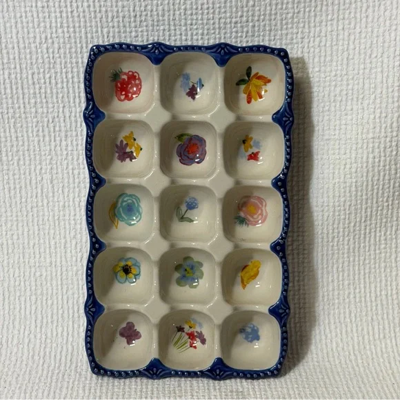 Pioneer Woman Egg Holder Ceramic Floral 15 Eggs Blue White farm - Picture 1 of 4